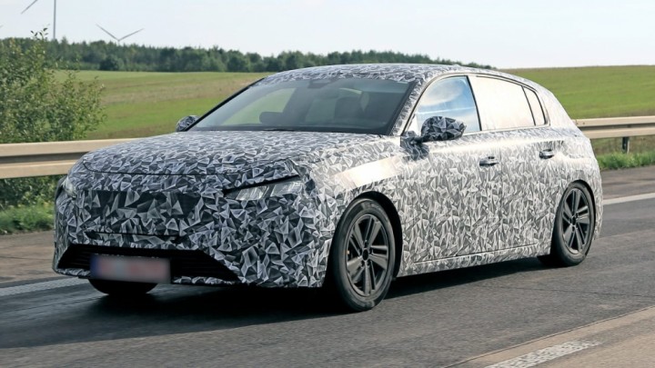 Peugeot 308 2021 -01
